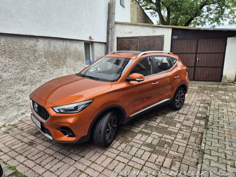 MG ZS 