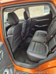 MG ZS  2025