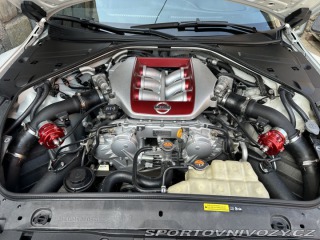 Nissan GT-R R35 2014