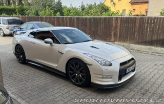 Nissan GT-R R35 2014