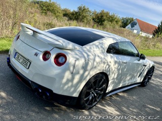 Nissan GT-R R35 2014