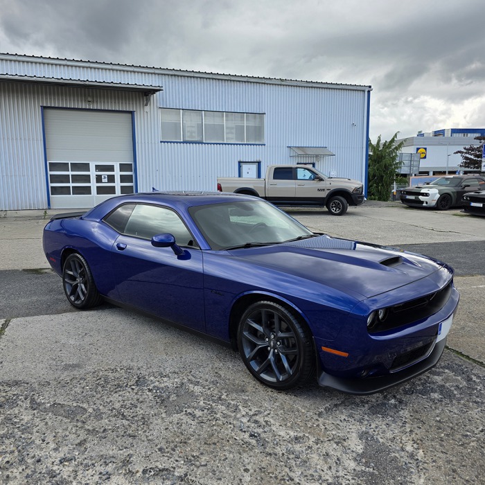 Dodge Challenger 5.7 HEMI