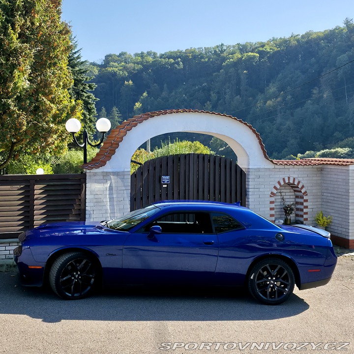Dodge Challenger 5.7 HEMI 2020