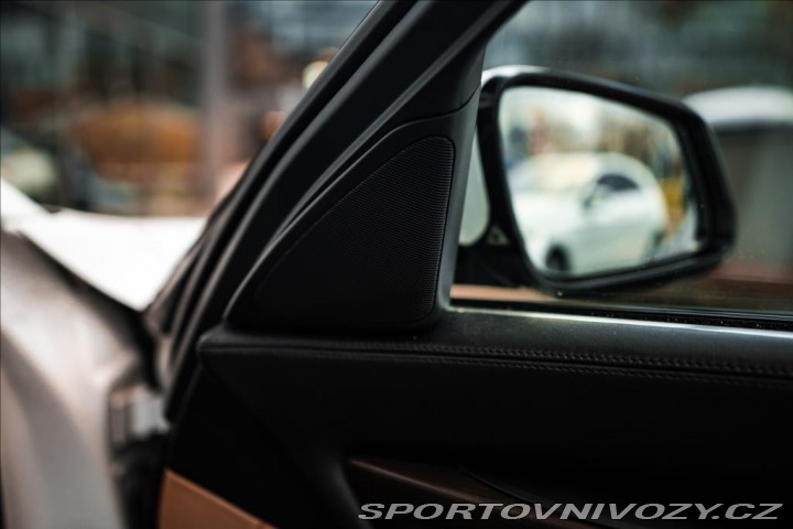 BMW 7 740xD 2011