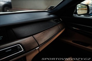 BMW 7 740xD 2011