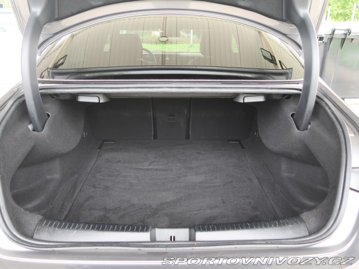 Mercedes-Benz CLA 200 2023