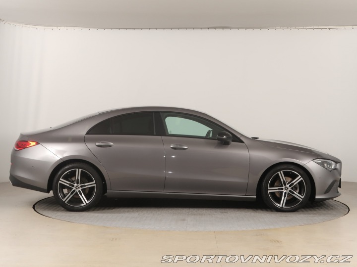 Mercedes-Benz CLA 200 2023