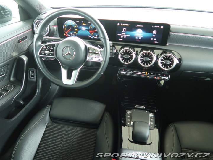 Mercedes-Benz CLA 200 2023