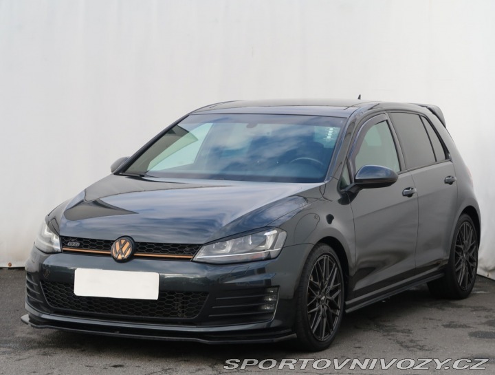 Volkswagen Golf 2.0 TDI GTD 2015