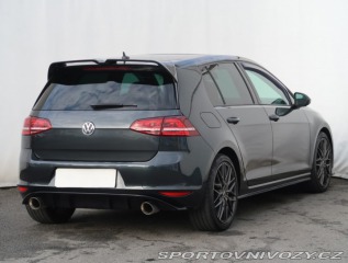 Volkswagen Golf 2.0 TDI GTD 2015