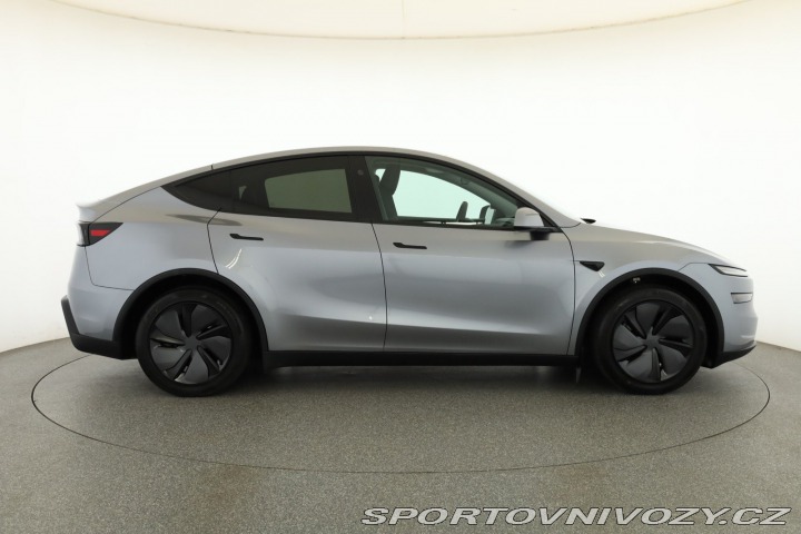 Tesla Model Y Long Range AWD 79kWh 2025