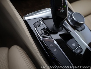 BMW 5 Luxury Line 540i xDrive 2017