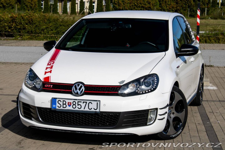 Volkswagen Golf GTI 2.0 TSI / AJ NA SPLÁ 2011