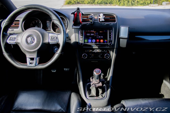 Volkswagen Golf GTI 2.0 TSI / AJ NA SPLÁ 2011