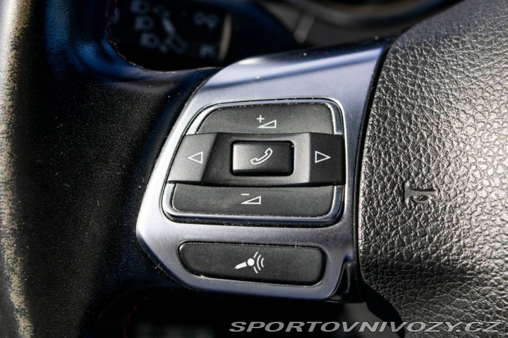 Volkswagen Golf GTI 2.0 TSI / AJ NA SPLÁ 2011