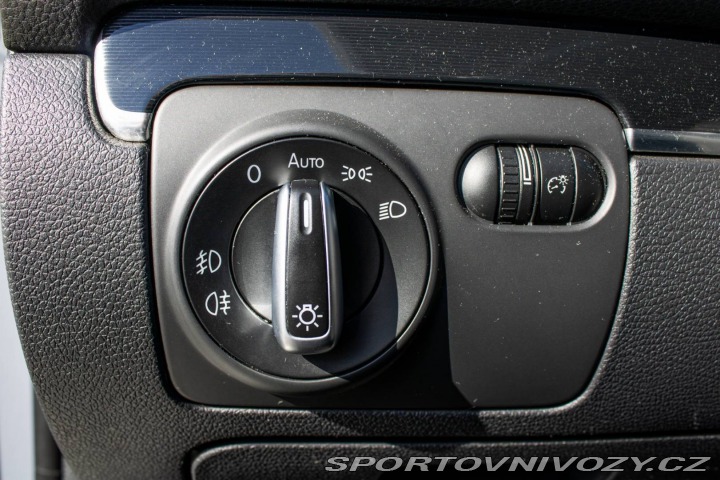 Volkswagen Golf GTI 2.0 TSI / AJ NA SPLÁ 2011