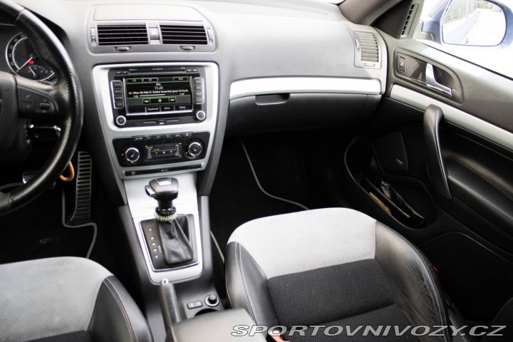 Škoda Octavia RS Combi 2008