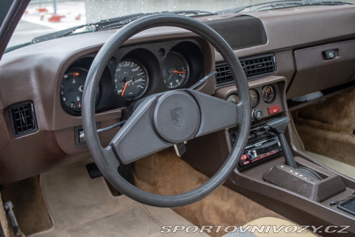Porsche 924 92 kW, 4-st. automat, 19 1978