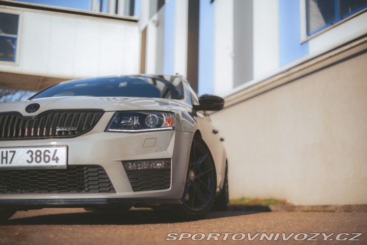 Škoda Octavia RS 2016 1800