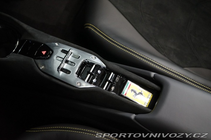 Ferrari 296 GTS LIFT*ACC*360*ZÁRUKA*C 2025