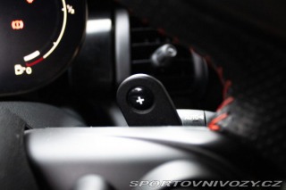 Mini Cooper S Červená kráska 2020