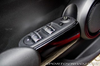 Mini Cooper S Červená kráska 2020