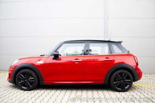Mini Cooper S Červená kráska 2020