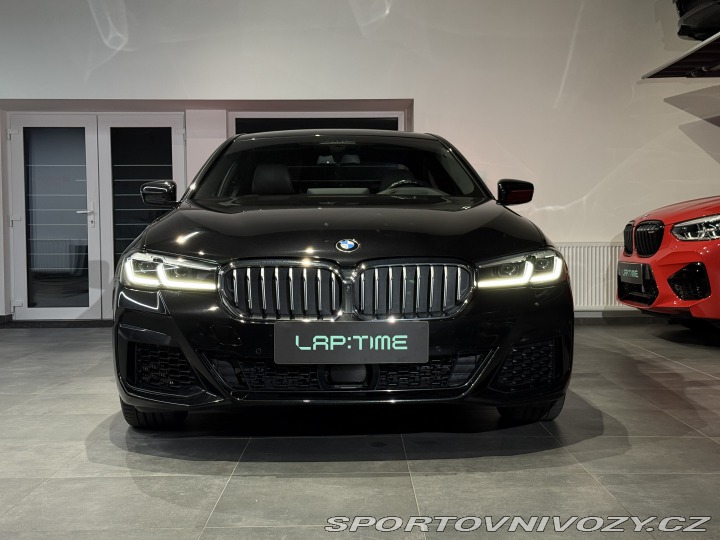 BMW 5 540ix*HUD*360*H&K*Tažné 2021
