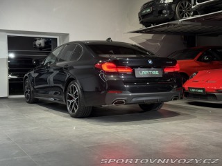 BMW 5 540ix*HUD*360*H&K*Tažné 2021