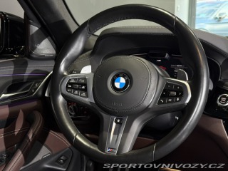 BMW 5 540ix*HUD*360*H&K*Tažné 2021
