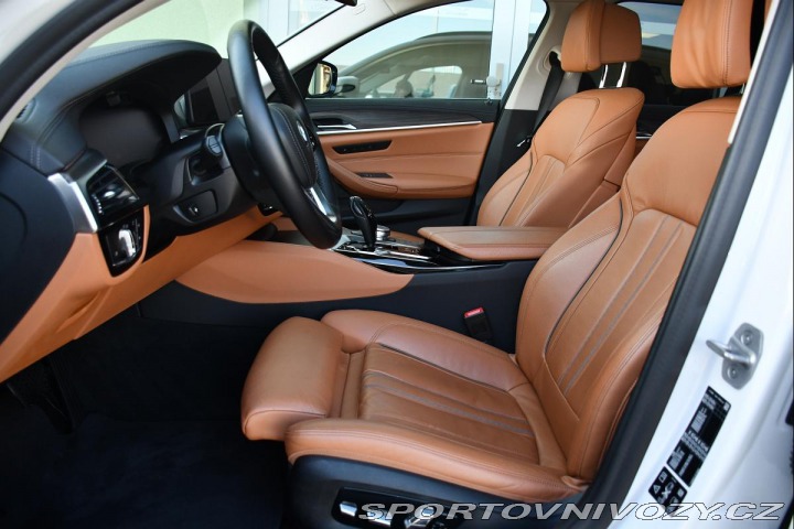BMW 5 530d xD LUXURY REZERVACE 2021