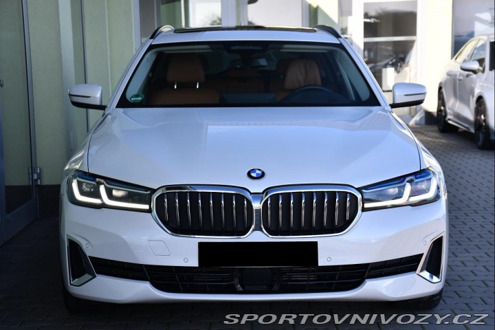 BMW 5 530d xD LUXURY HUD PANO T 2021