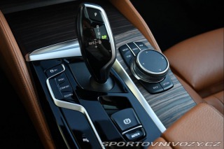 BMW 5 530d xD LUXURY HUD PANO T 2021
