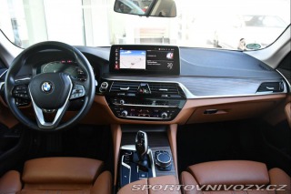 BMW 5 530d xD LUXURY HUD PANO T 2021