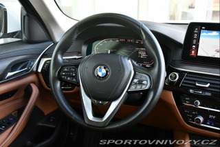 BMW 5 530d xD LUXURY HUD PANO T 2021