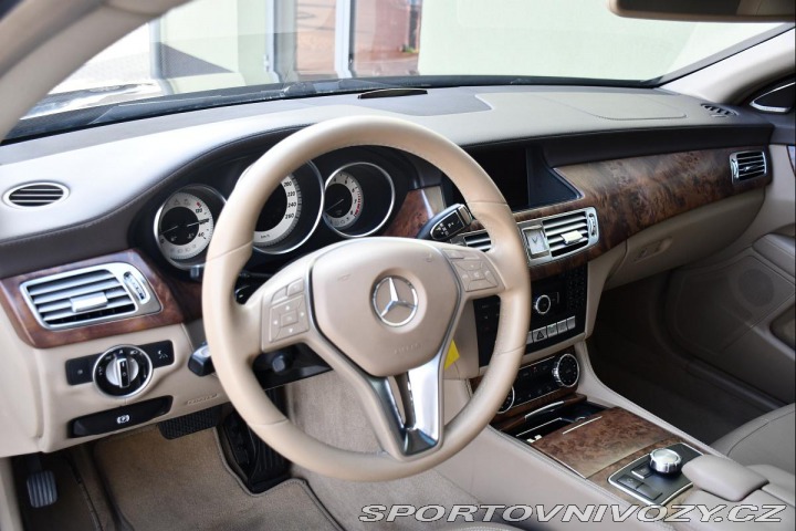 Mercedes-Benz CLS 350 KAMERA H/K 2011
