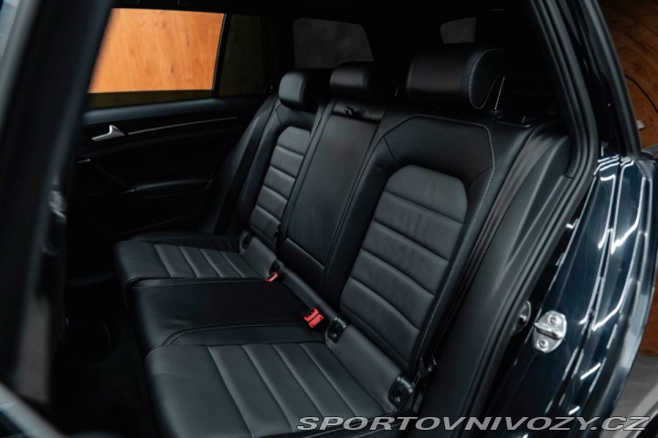 Volkswagen Golf VII Variant R BMT 4Motion 1800