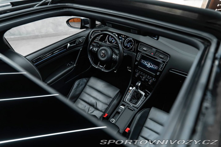 Volkswagen Golf VII Variant R BMT 4Motion 2015