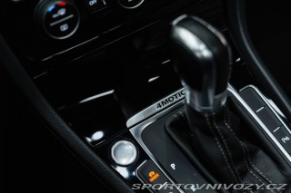 Volkswagen Golf VII Variant R BMT 4Motion 2015