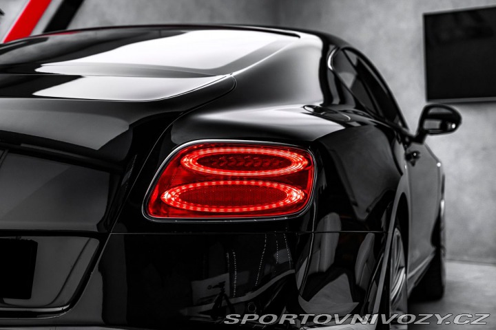 Bentley Continental GT W12 Speed 1800