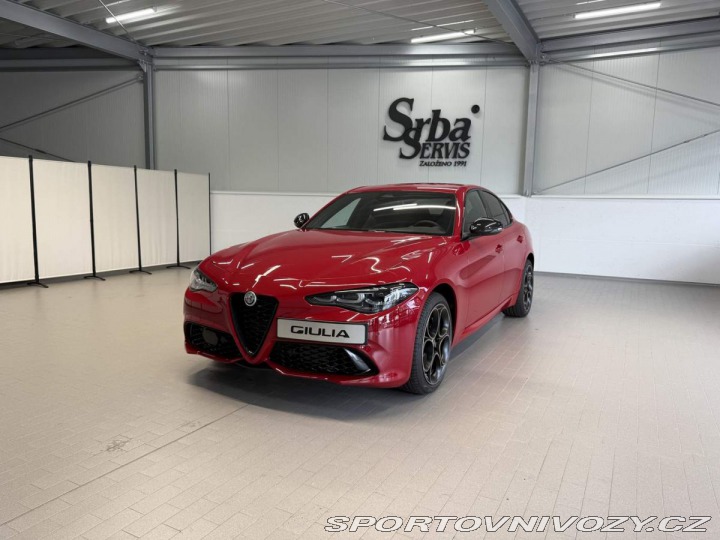 Alfa Romeo Giulia 2.0 Turbo 280k AT8 AWD  I 2025