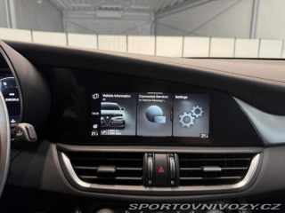 Alfa Romeo Giulia 2.0 Turbo 280k AT8 AWD  I 2025
