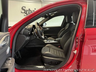 Alfa Romeo Giulia 2.0 Turbo 280k AT8 AWD  I 2025