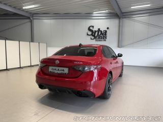 Alfa Romeo Giulia 2.0 Turbo 280k AT8 AWD  I 2025