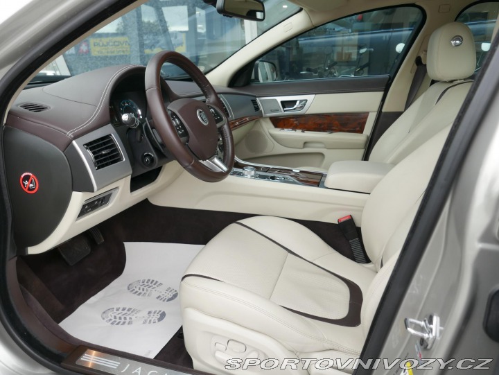Jaguar XF 3,0 V6 S/C AWD Automat 2013