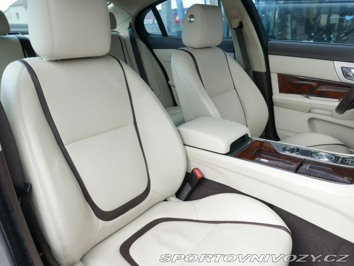 Jaguar XF 3,0 V6 AWD Automat REZERV 2013