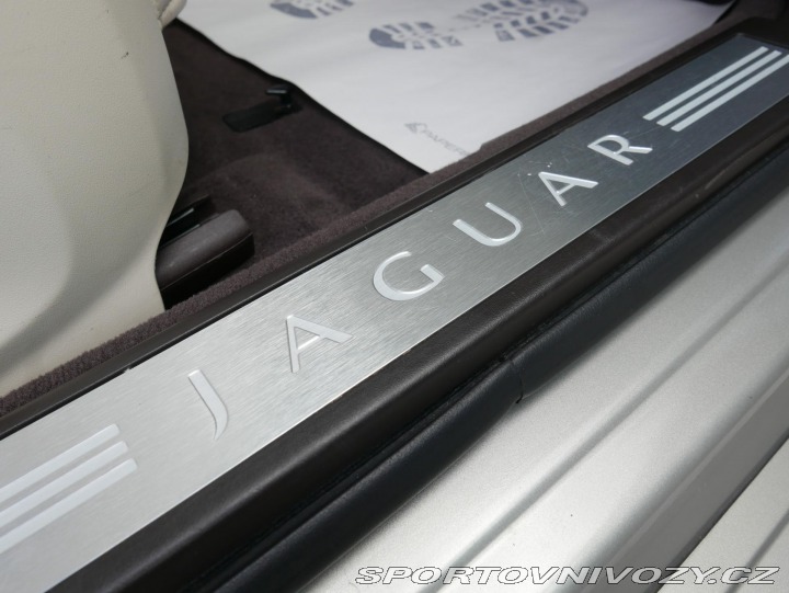 Jaguar XF 3,0 V6 AWD Automat REZERV 2013