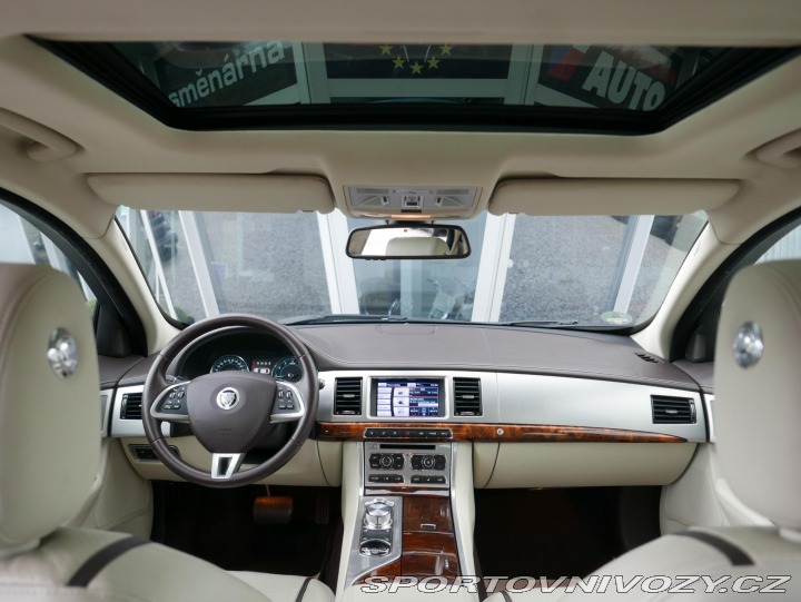 Jaguar XF 3,0 V6 AWD Automat REZERV 2013