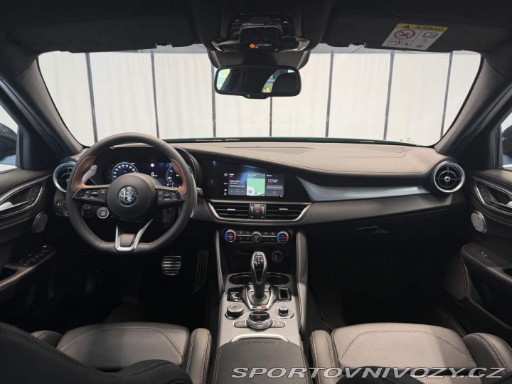 Alfa Romeo Giulia 2.0 Turbo 280k AT8 AWD I 2025