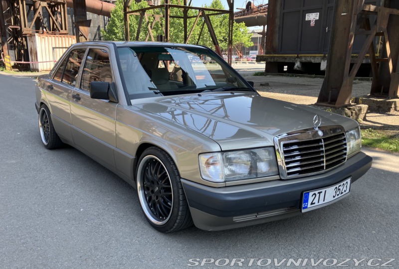 Mercedes-Benz Ostatní modely 190E